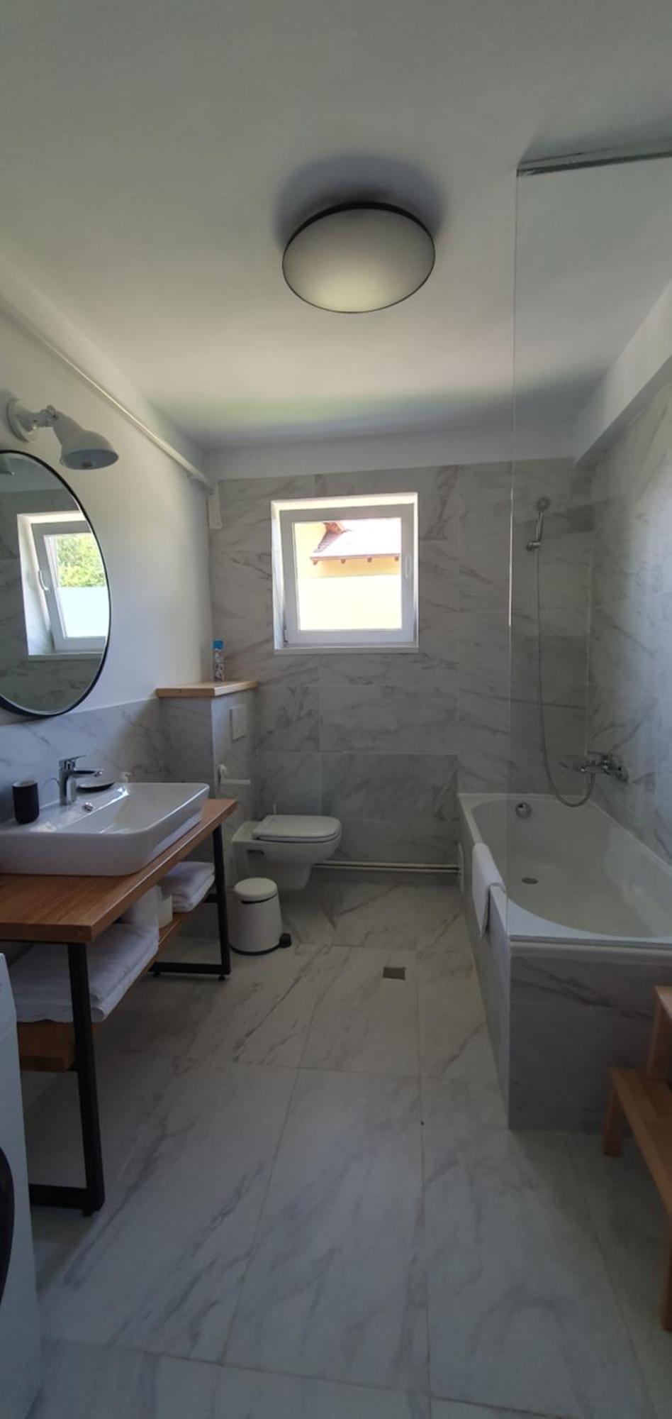 The Pines Serviced Apartments Брашов Екстериор снимка
